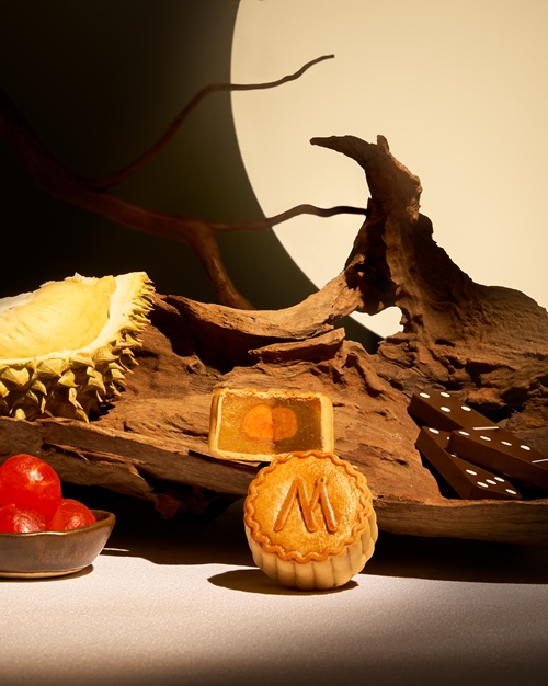 คิมป์ตัน มาลัย กรุงเทพฯ เปิดตัวกล่องขนมไหว้พระจันทร์ “โดมิโน” ที่บอกเล่าความเปลี่ยนแปลงผ่านศิลปะ