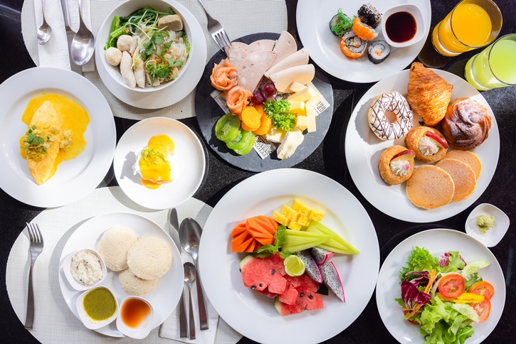 สัมผัสประสบการณ์ทางอาหารสุดสร้างสรรค์ ริมทะเลอันดามัน ที่ ภูเก็ต แมริออท รีสอร์ท แอนด์ สปา, ในยาง บีช