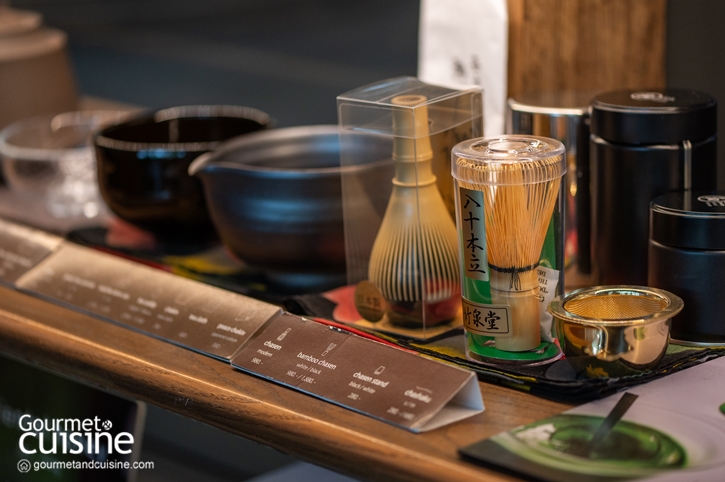 คุยกับ ธีรชัย ลิมป์ไพฑูรย์ แห่ง Peace Oriental Teahouse เจ้าของร้านชาที่เชื่อว่า ‘มัตฉะที่ดีคือมัตฉะที่เหมาะกับงาน’