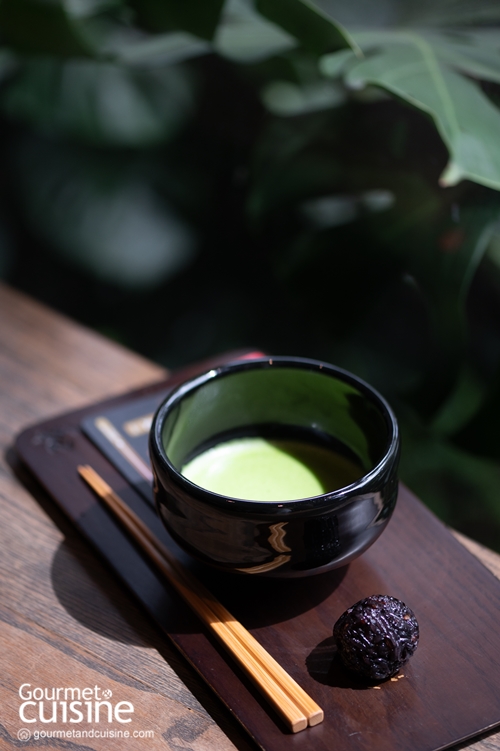 คุยกับ ธีรชัย ลิมป์ไพฑูรย์ แห่ง Peace Oriental Teahouse เจ้าของร้านชาที่เชื่อว่า ‘มัตฉะที่ดีคือมัตฉะที่เหมาะกับงาน’