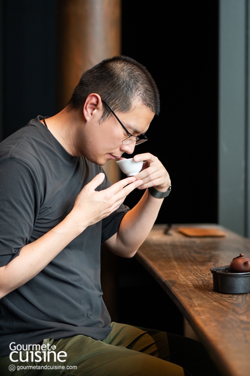 คุยกับ ธีรชัย ลิมป์ไพฑูรย์ แห่ง Peace Oriental Teahouse เจ้าของร้านชาที่เชื่อว่า ‘มัตฉะที่ดีคือมัตฉะที่เหมาะกับงาน’
