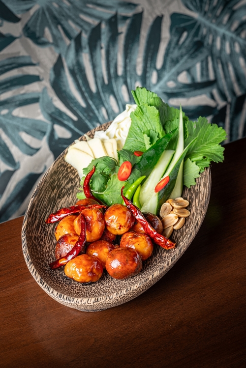 อาหารไทยผงาดต่อ! “ไส้กรอกอีสาน” และ “ไส้อั่ว” ติดโผท็อป 5 สุดยอดไส้กรอกแห่งเอเชีย จิม ทอมป์สัน ลุยเสิร์ฟเมนูคอมฟอร์ตฟู้ดต้องห้ามพลาดที่ Jim’s Terrace ทั้งสองสาขา