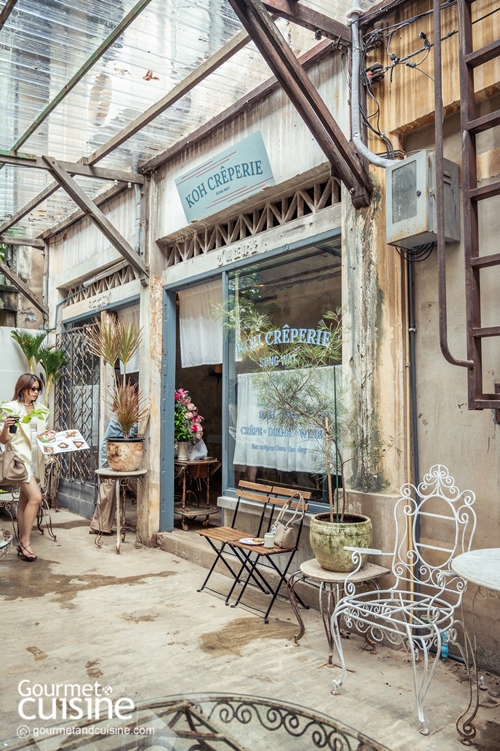 Koh Crêperie คาเฟ่เครปโฮมเมด ย่านตรอกโรงไม้ ทรงวาด