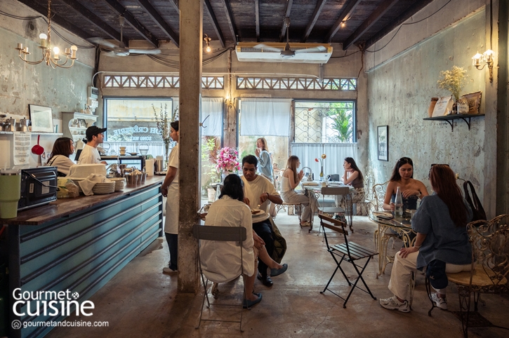 Koh Crêperie คาเฟ่เครปโฮมเมด ย่านตรอกโรงไม้ ทรงวาด