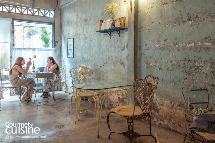 Koh Crêperie คาเฟ่เครปโฮมเมด ย่านตรอกโรงไม้ ทรงวาด