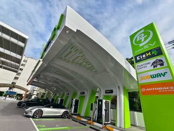 พีทีจี ทุ่มงบ 40 ลบ. เปิดตัว “PT GIGA EV” ผุดสถานีชาร์จรถไฟฟ้า 100% แห่งแรก เชื่อมโยงไลฟ์สไตล์แบบ One Stop Destination ตลอด 24 ชม.