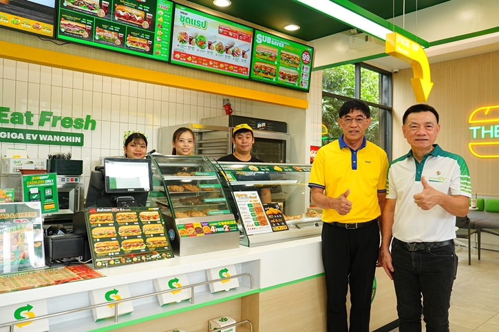 พีทีจี ทุ่มงบ 40 ลบ. เปิดตัว “PT GIGA EV” ผุดสถานีชาร์จรถไฟฟ้า 100% แห่งแรก เชื่อมโยงไลฟ์สไตล์แบบ One Stop Destination ตลอด 24 ชม.