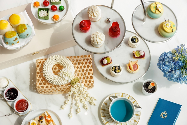 เฉลิมฉลองวันแม่ด้วยประสบการณ์สุดพิเศษที่เปี่ยมด้วยความรักและความประณีต ร่วมสร้างช่วงเวลาสุดอบอุ่นผ่านบรันช์สบายๆ ที่ Lily’s หรือจิบน้ำชายามบ่ายสุดหรูที่ Caleō