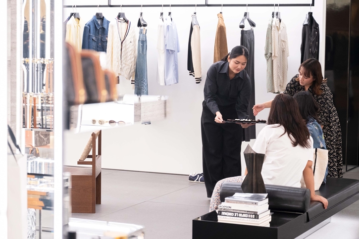 เคทีซี – ธนาคารกรุงไทย ผนึกห้างเซ็นทรัลชิดลม จัดกิจกรรมมอบประสบการณ์ช้อปปิ้ง ระดับเวิลด์คลาสแก่กลุ่มลูกค้ากรุงไทย ไพรเวท แบงก์กิ้ง