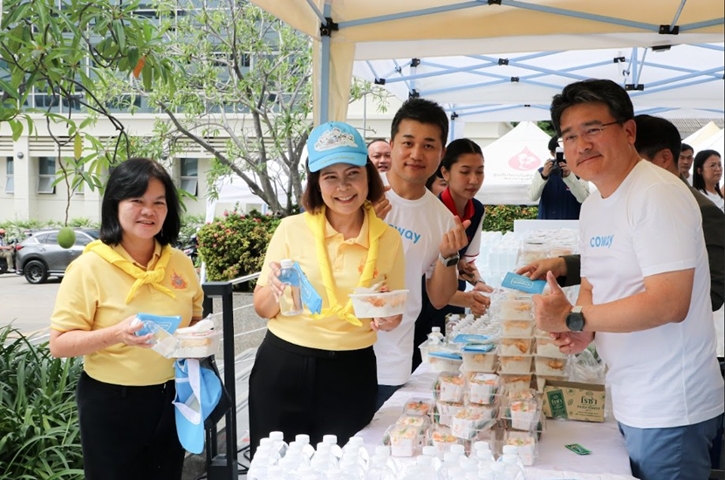 โคเวย์ ประเทศไทย สนับสนุนภารกิจ ศูนย์บริการโลหิตแห่งชาติ จัดบูธบริการอาหารและน้ำดื่ม พร้อมมอบเครื่องฟอกอากาศประสิทธิภาพสูง