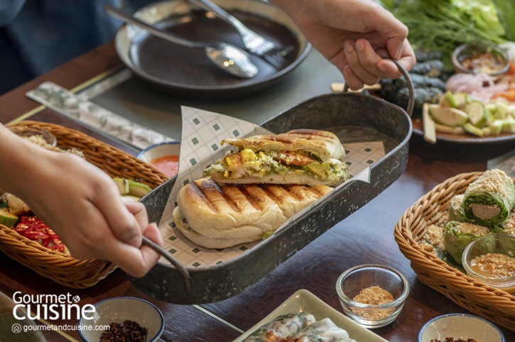 บั๋นหมี่พานินี่กุ้งย่างอะโวคาโด