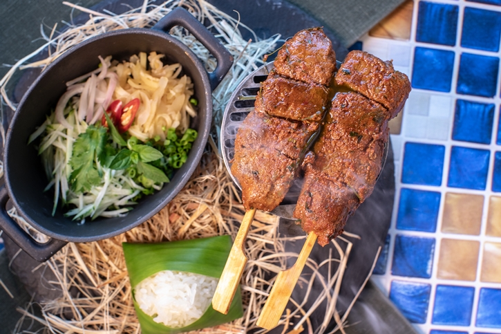 “สง่า” ห้องอาหารไทยซิกเนเจอร์แห่ง Centara Reserve Samui เมื่อมรดกทางวัฒนธรรมและอาหารไทยชั้นสูงมาบรรจบกับความสง่างาม 