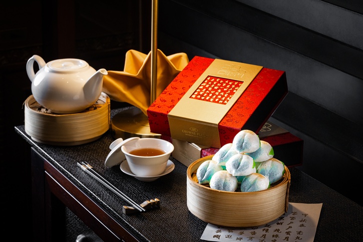 เฉลิมฉลองวันแม่พร้อมครอบครัวด้วยมื้อพิเศษอันแสนอบอุ่น  ณ ห้องอาหารจีน ซิน เทียน ตี้ โรงแรมคราวน์ พลาซ่า กรุงเทพฯ ลุมพินี พาร์ค