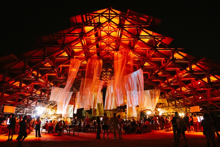 ทศวรรษแห่งความมหัศจรรย์ Wonderfruit 2025 เผยโปรแกรมสุดยิ่งใหญ่ ผ่าน Guide to Wonder