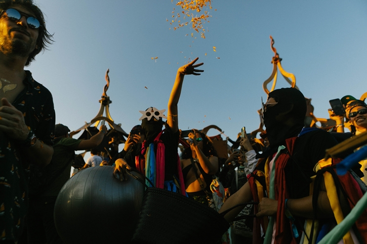 ทศวรรษแห่งความมหัศจรรย์ Wonderfruit 2025 เผยโปรแกรมสุดยิ่งใหญ่ ผ่าน Guide to Wonder