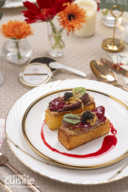 โทสต์ฟัวกราส์ซอสเบอร์รีไวน์แดง Foie Gras on Toast with Red Wine Berry Sauce
