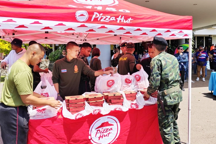 "แนวหน้าอิ่มท้อง แนวหลังอิ่มใจ” TTA และพิซซ่า ฮัท ขอร่วมแสดงความขอบคุณทหารกล้าวีรบุรุษชายแดนไทย-กัมพูชา