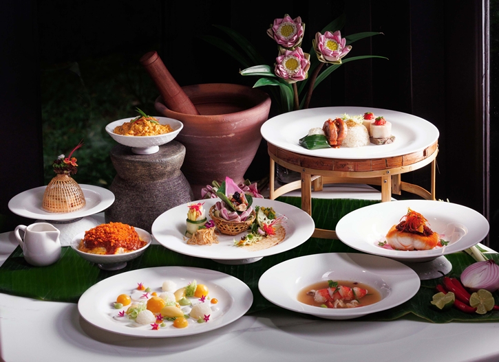 เรื่องเล่าจากสองครัวแห่งมิตรภาพ: สัมผัสประสบการณ์ “โฟร์แฮนด์ ดินเนอร์” การประสานสัมพันธ์ผ่านการรังสรรค์อาหารไทยและสิงคโปร์ โดยเชฟชื่อดังจากทั้งสองประเทศ ณ ห้องอาหารไทย ศาลาทิพย์