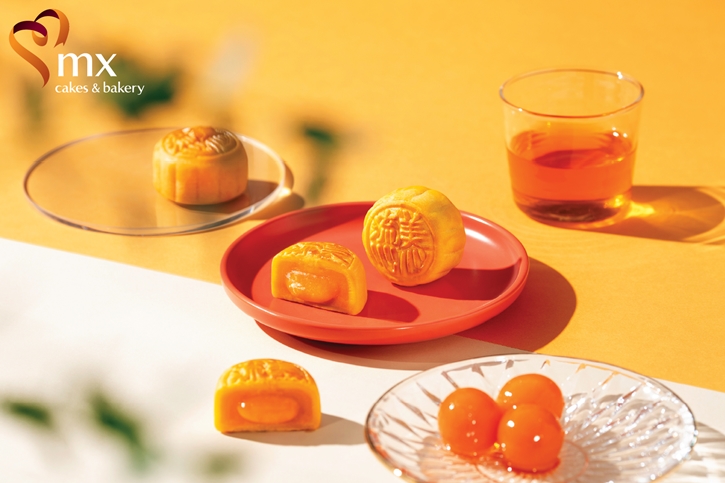 “เอ็ม เอกซ์” ชวนฉลองเทศกาลไหว้พระจันทร์ด้วยความอร่อยระดับตำนานจากฮ่องกง กับขนมไหว้พระจันทร์ยอดนิยม “ไส้คัสตาร์ดลาวา” 