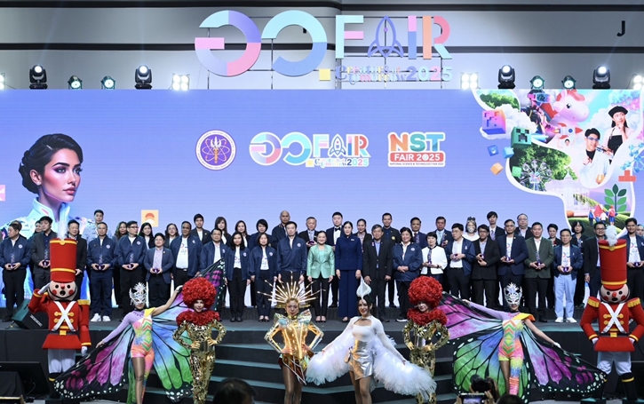 อว. จัดพิธีปิดงานและมอบโล่ขอบคุณผู้ร่วมจัดงาน ‘อว.แฟร์ 2025 - มหกรรมวิทย์ฯ 2568’ ตอกย้ำความสำเร็จตลอด 9 วัน สู่การพัฒนากำลังคนและสหวิทยาการรองรับอนาคต