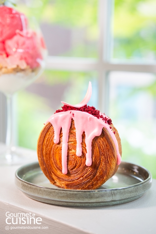 ครัวซองต์แยมดอกดาหลา