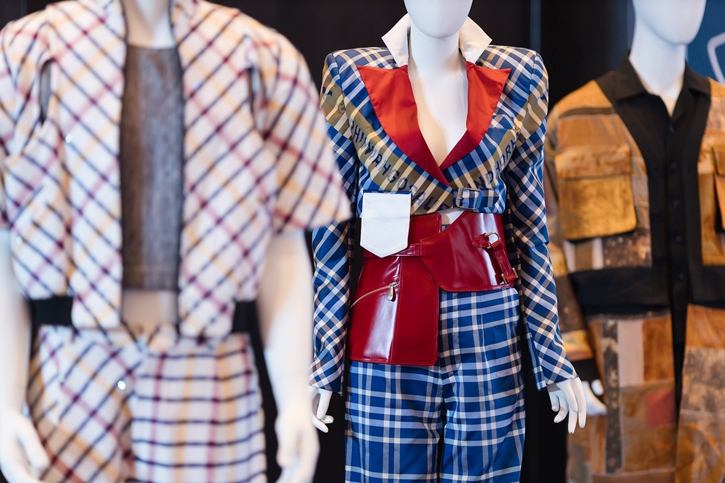 กระทรวงมหาดไทย ปลุกตำนานผ้าไทยสู่รันเวย์ เปิดเวที ‘Young Designer 2025’ เฟ้นหาสุดยอดดีไซเนอร์รุ่นใหม่