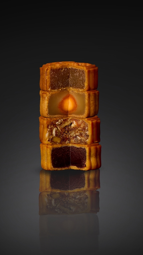 คอลเลกชั่นขนมไหว้พระจันทร์สุดเอ็กซ์คลูซีฟ  โดยเชฟมิชลิน โฮ ชี บูน Silver Waves by Boon