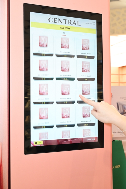 ห้างเซ็นทรัล ผนึกกำลังพันธมิตรยักษ์ใหญ่กว่า 72 แบรนด์ จัดแคมเปญ “Shop & Win” ที่สุดแห่งปี แจกสนั่นกว่า 30,000 รางวัล