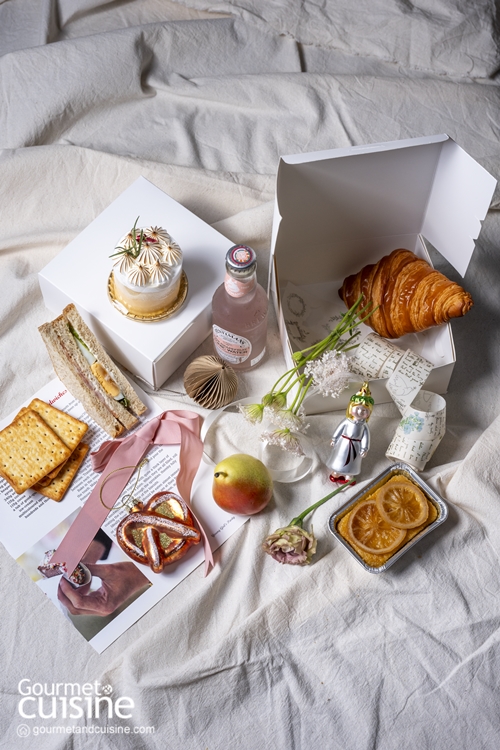 Happy Gift Box จัดของกินลงกล่องของขวัญในโอกาสพิเศษอย่างมีสไตล์