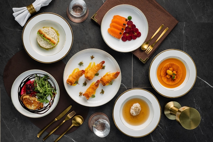 เดอะคริสตัลล์กริลล์เฮาส์ เปิดตัวเมนูใหม่สุดหรู  รังสรรค์จากวัตถุดิบชั้นเลิศจากแผ่นดินสู่ท้องทะเลอย่างลงตัว