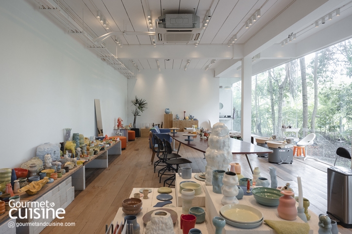 Clayceracera Studio สตูดิโอเซรามิกที่ให้เราใช้เวลาอยู่กับดิน