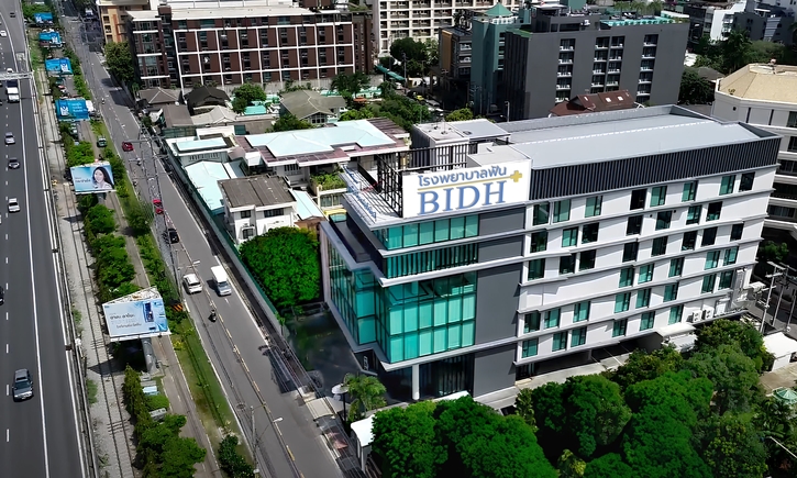 BIDH โรงพยาบาลฟันชั้นนำของไทย จัดงานยิ่งใหญ่ ครบรอบ 20 ปี e.max Veneer ของ ivoclar นวัตกรรมวีเนียร์ระดับโลก พร้อมโชว์เคส Smile Transform จากทันตแพทย์เฉพาะทาง