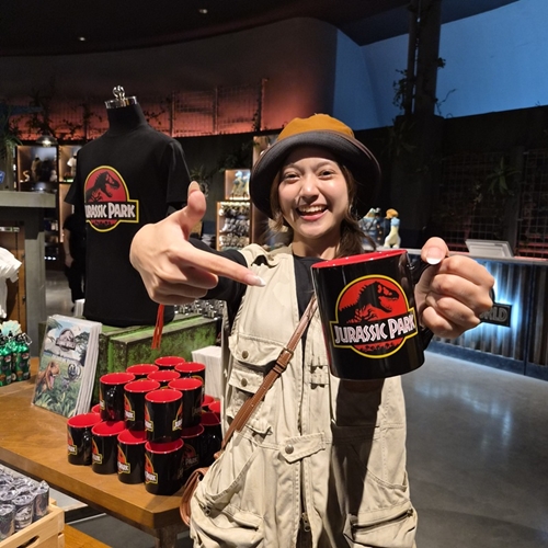 เคทีซี – AWC พาครอบครัวไทยผจญภัยจูราสสิค เวิลด์ ดันท่องเที่ยว-การเรียนรู้นอกห้องเรียน