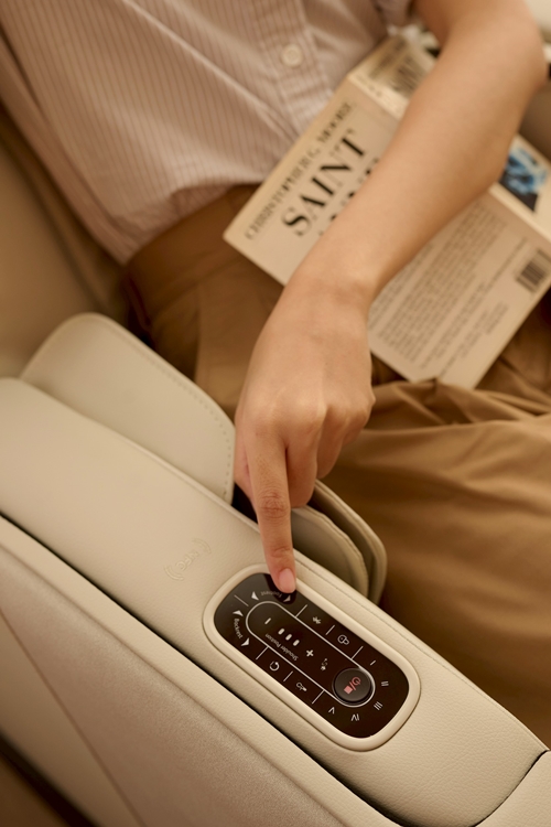 OSIM ปลุกกระแสพรีเมียมไลฟ์สไตล์สุขภาพยุคใหม่ เปิดตัว “uDivine V3” เก้าอี้นวด AI สุดล้ำ ที่มากกว่าแค่การผ่อนคลาย