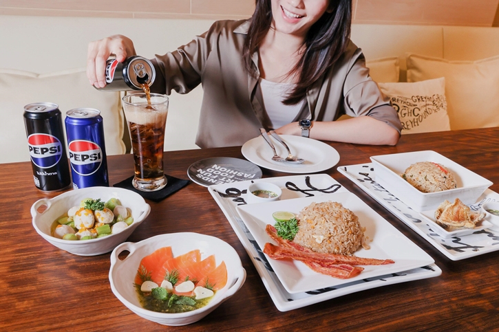 ซันโทรี่ เป๊ปซี่โค ประเทศไทย ผนึกกำลัง เกรฮาวด์ คาเฟ่ ร่วมสร้างสีสันวงการอาหาร  ส่งเครื่องดื่มซ่าคู่จานอร่อย ผ่านเซตอิ่มสุดคุ้ม “Flash Lunch Set”