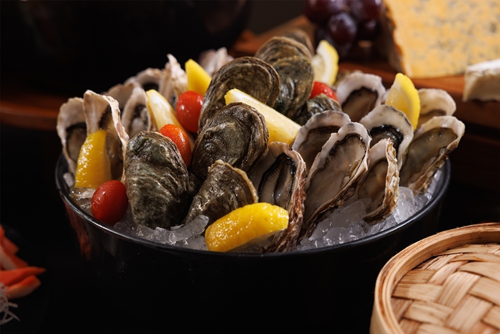 พบกับความสดใหม่ของอาหารทะเลคุณภาพกับบุฟเฟ่ต์มื้อค่ำสุดพรีเมี่ยม  ที่ โรงแรม อินเตอร์คอนติเนนตัล กรุงเทพฯ 