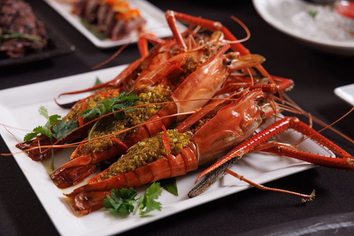 พบกับความสดใหม่ของอาหารทะเลคุณภาพกับบุฟเฟ่ต์มื้อค่ำสุดพรีเมี่ยม  ที่ โรงแรม อินเตอร์คอนติเนนตัล กรุงเทพฯ 