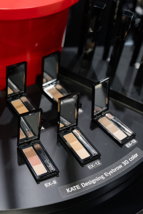 KATE ชวนร่วมสัมผัสพลังความงามภายใต้แคมเปญ “LIGHTS ON SHADOW” ในงาน NIPPON HAKU Bangkok 2025 พร้อมเปิดตัว Brand Muse คนใหม่ “ตู ต้นตะวัน”