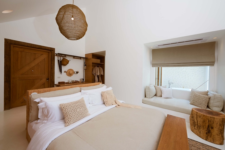 พักผ่อนเหนือระดับที่ โรงแรมรุกข์ คีรี เขาใหญ่ เดอะ เซ็นทารา คอลเลกชัน วิลล่ากลางธรรมชาติบนยอดเขา