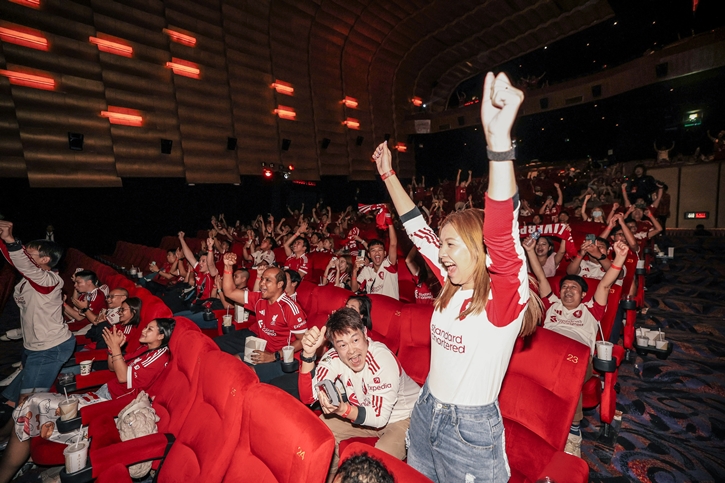 อาดิดาส รวมพลสาวกหงส์แดงร่วมเชียร์สด “ลิเวอร์พูล V อาร์เซนอล” ที่สยามภาวลัย ในงาน THE KOP NIGHT: THE ULTIMATE LFC WATCH PARTY