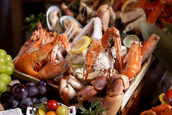 บุฟเฟ่ต์มื้อสายวันอาทิตย์ที่คนรักปูไม่ควรพลาด ณ ห้องอาหาร เอสเพรสโซ่