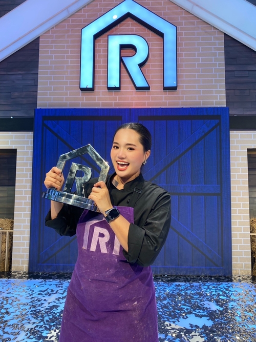 เชฟเบลล์ หรือแม่ค้าเบลล์“ คว้าแชมป์ The Restaurant War Thailand   ศึกพ่อค้าซ่าแม่ค้าแซ่บ ซีซั่น 2 สร้างประวัติศาสตร์เป็นแชมป์หญิงคนแรกของเวทีนี้สำเร็จ