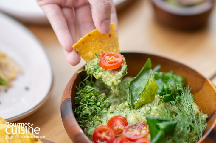 The River Club ร้านอาหารอีสาน-เม็กซิกันริมน้ำเจ้าพระยา สไตล์บีชคลับ 