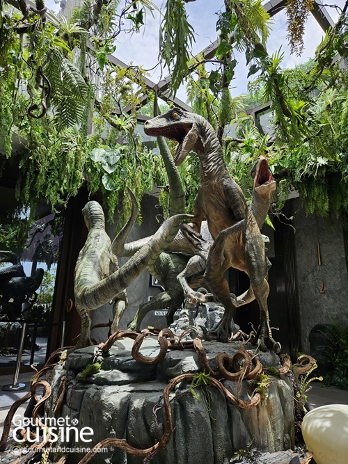 Fossils & Flame Restaurant ร้านอาหารธีมจูราสสิค เวิลด์ หนึ่งเดียวในเมืองไทย