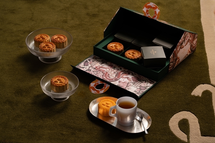 Anantara Siam Bangkok Hotel Mooncake