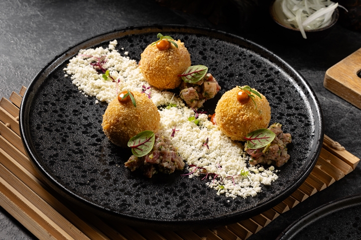 Sunset Dining Redefined at Siam Yacht Club รอยัล ออคิด เชอราตัน ริเวอร์ไซด์ กรุงเทพฯ เปิดตัว “River of Kings Koriyama Experience”