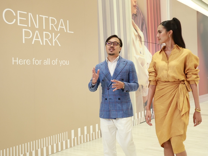กระแสแรงต่อเนื่อง #CentralParkBangkok กับโมเมนต์สุดเอ็กซ์คลูซีฟรับ 9 เดือน 9 เมื่อ Central Park เชิญ ‘โอปอล สุชาตา’ มาเช็คอินแลนด์มาร์กใหม่ใจกลางกรุงเทพฯ