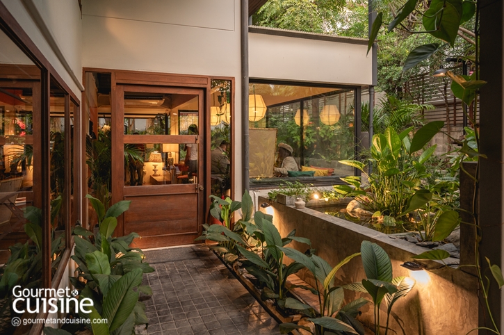 เปลี่ยนการกินอาหารเมดิเตอเรเนียนแบบจริงจังให้หรรษามากขึ้นเมื่อมา 'Sababa BKK' จุดเช็กอินน้องใหม่ย่านทองหล่อ ที่ต้อนรับเราด้วยความสนุกของหลากหลายเมนูเมดิเตอร์เรเนียน