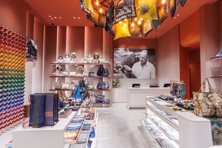 จิม ทอมป์สัน บุกแลนด์มาร์กดัง เผยโฉมสโตร์แห่งใหม่ ณ ดุสิต เซ็นทรัล พาร์ค  เปิดประสบการณ์ช้อปสุดไอคอนิกใจกลาง Super Core CBD ของกรุงเทพฯ 