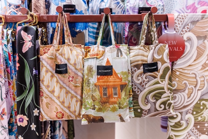 จิม ทอมป์สัน บุกแลนด์มาร์กดัง เผยโฉมสโตร์แห่งใหม่ ณ ดุสิต เซ็นทรัล พาร์ค  เปิดประสบการณ์ช้อปสุดไอคอนิกใจกลาง Super Core CBD ของกรุงเทพฯ 